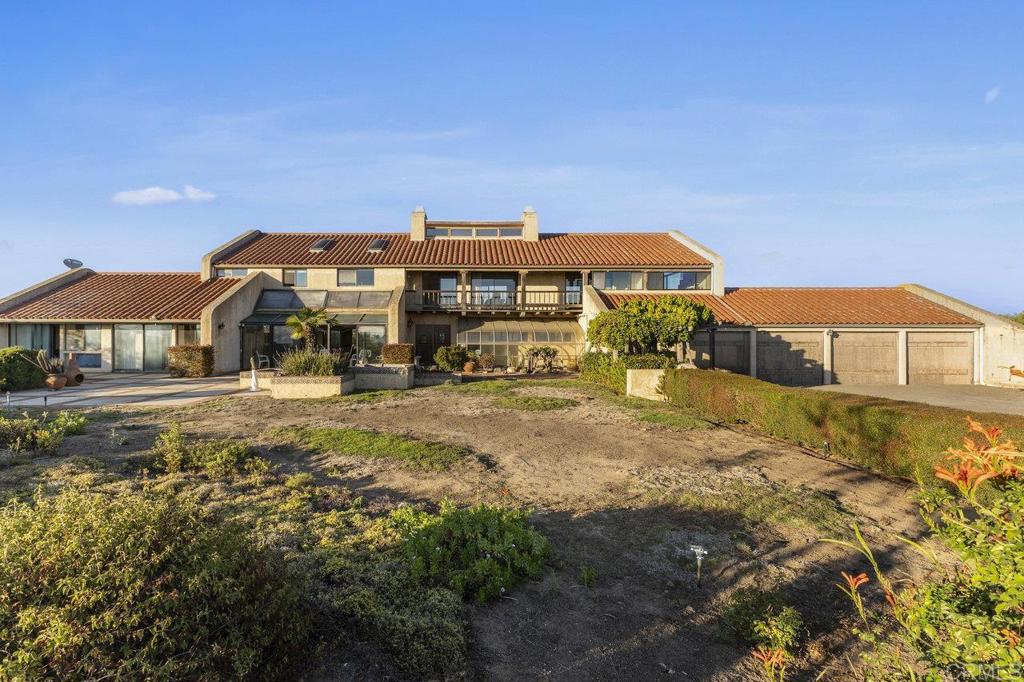 6412 Lago Grande Drive