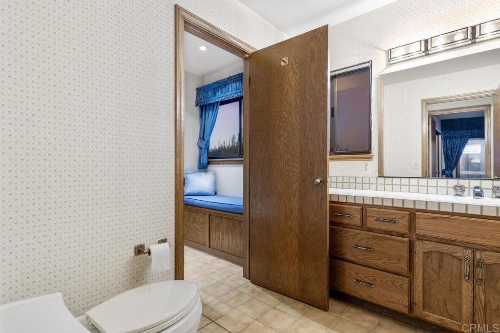 6412 Lago Grande Drive