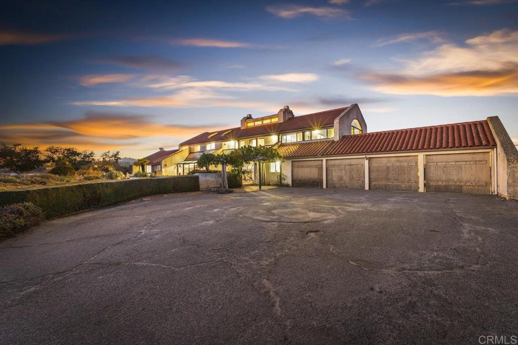 6412 Lago Grande Drive