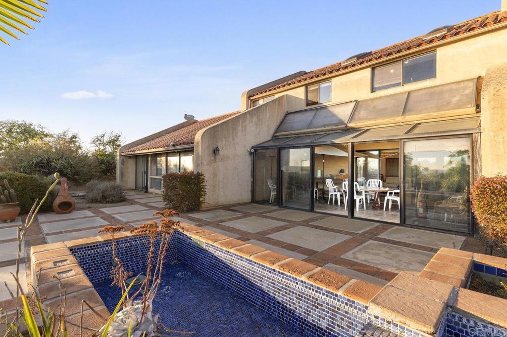 6412 Lago Grande Drive