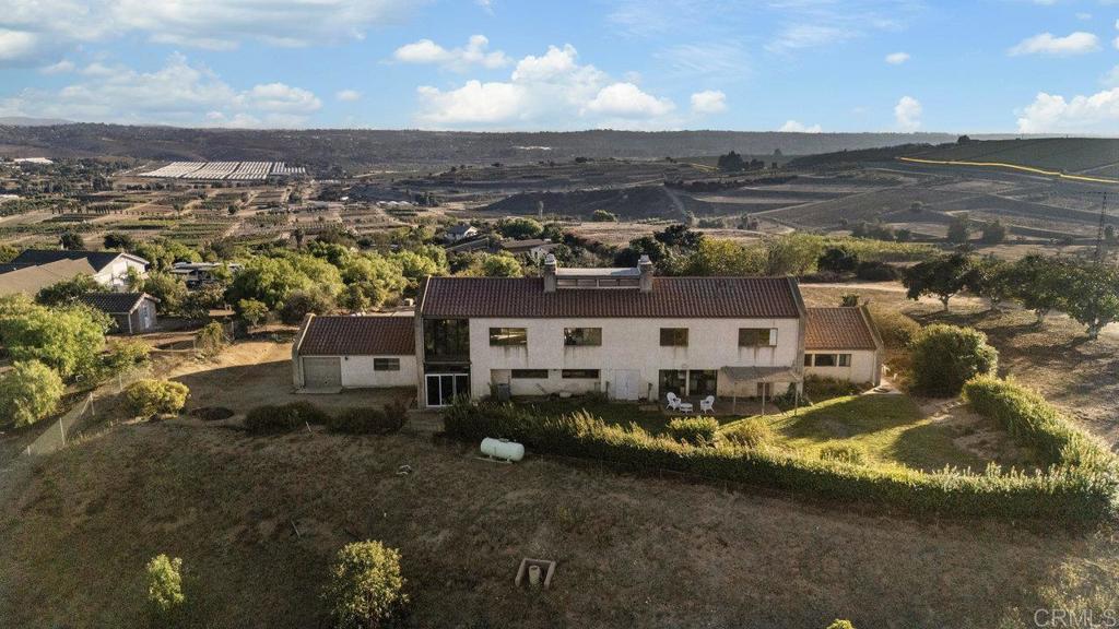 6412 Lago Grande Drive