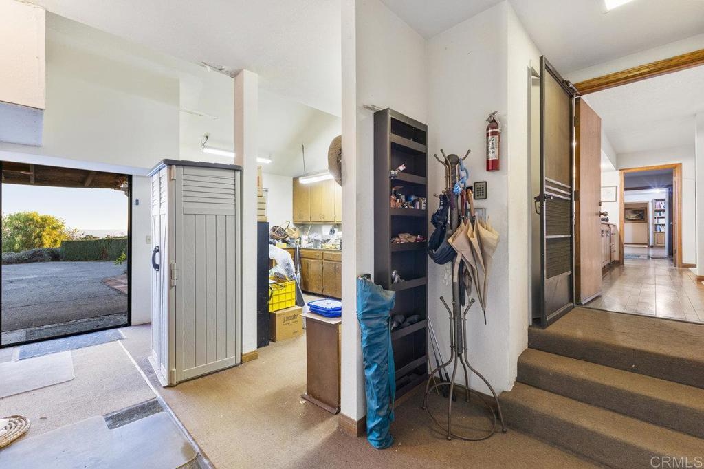 6412 Lago Grande Drive