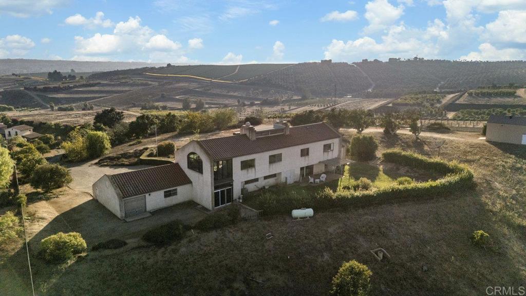 6412 Lago Grande Drive