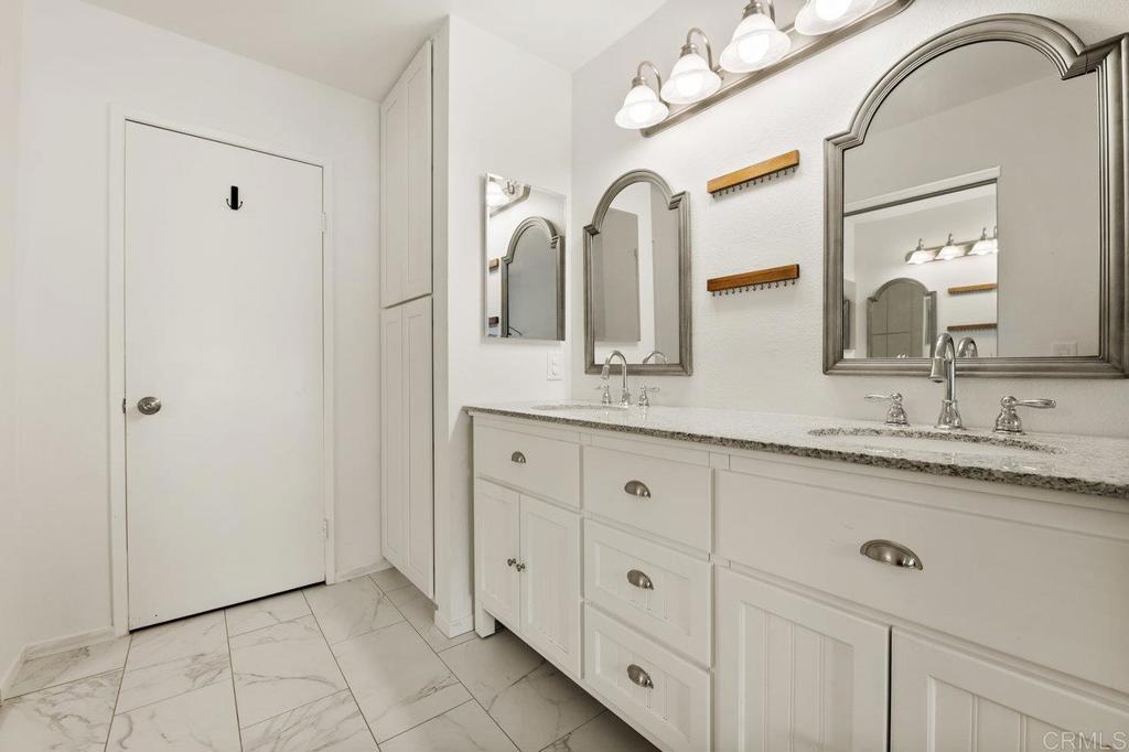 4241 Mesa Vista Way 3