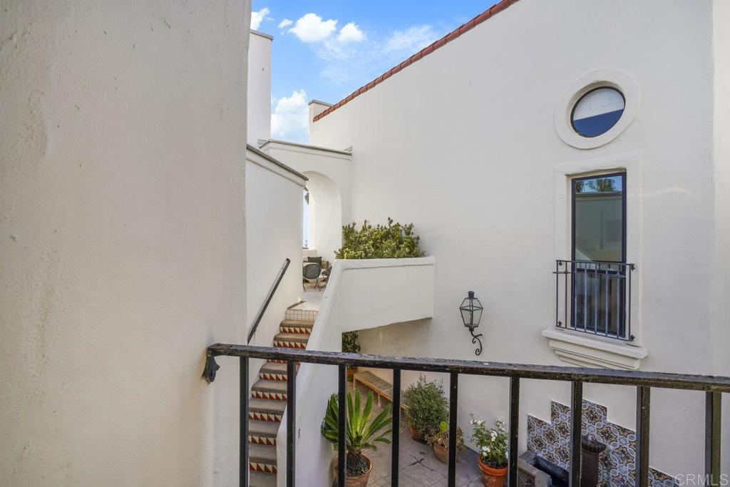 303 Coast Boulevard 20