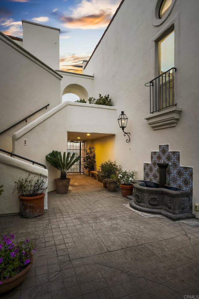 303 Coast Boulevard 20