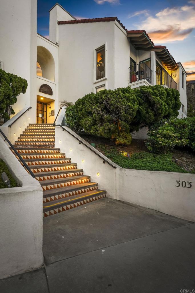 303 Coast Boulevard 20