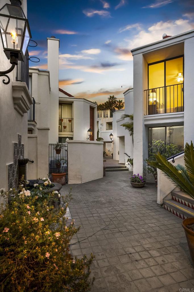 303 Coast Boulevard 20