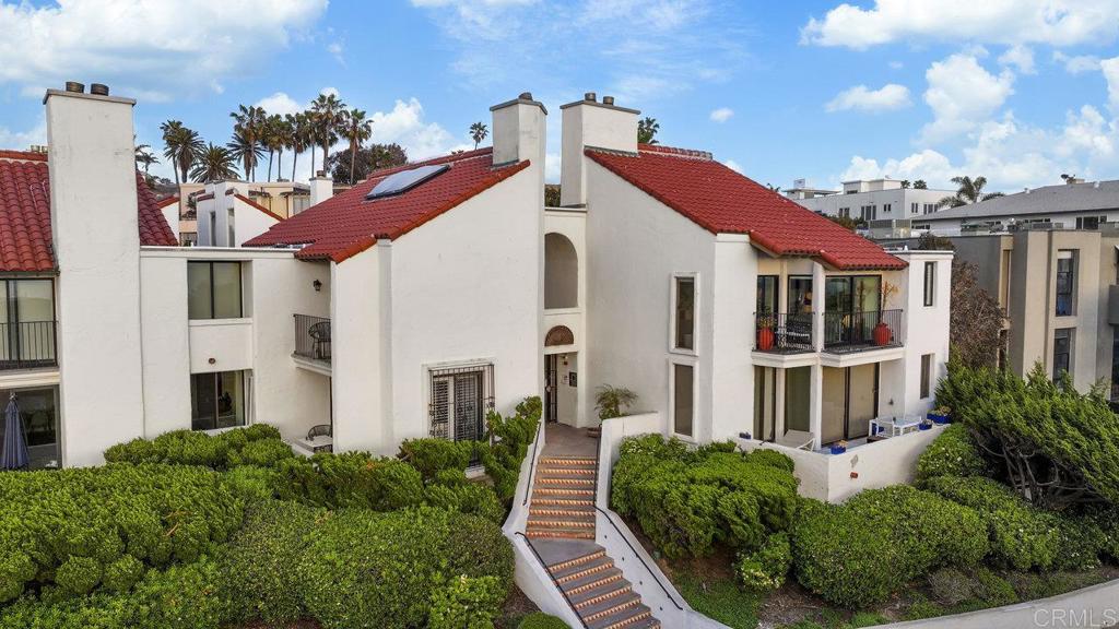 303 Coast Boulevard 20