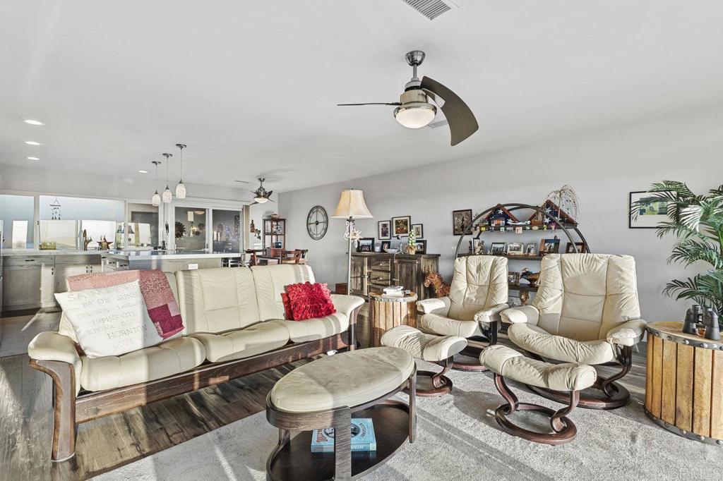 3902 Vista Campana N 12