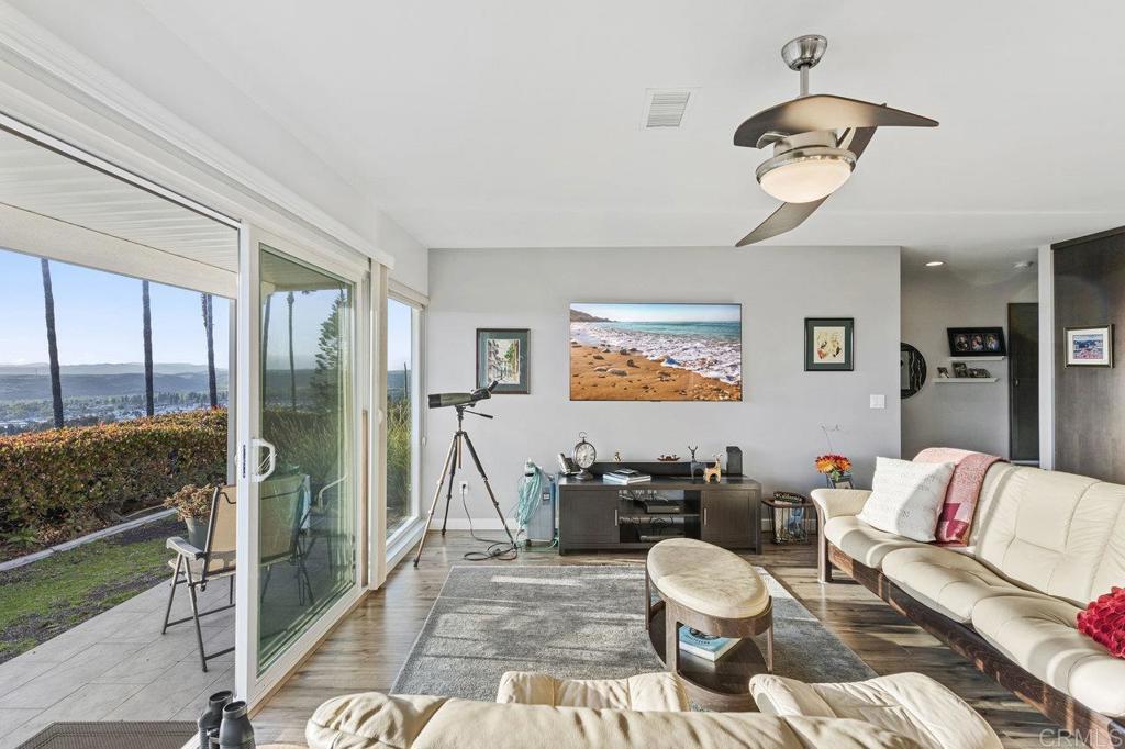 3902 Vista Campana N 12