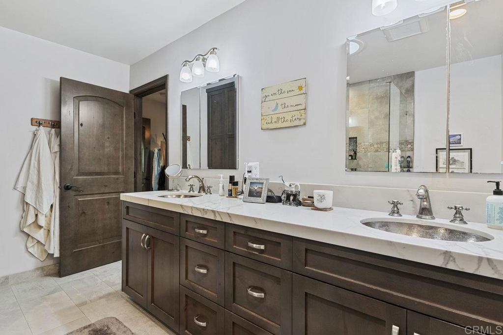 3902 Vista Campana N 12