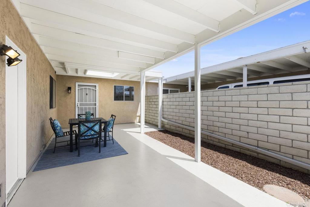 3689 Bartlett Avenue