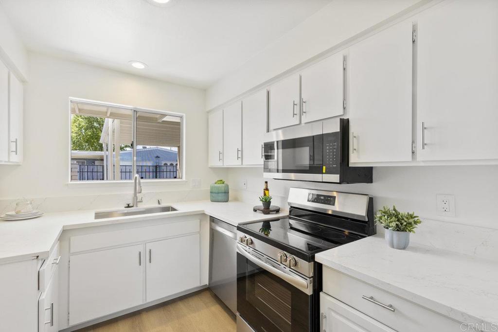 3689 Bartlett Avenue