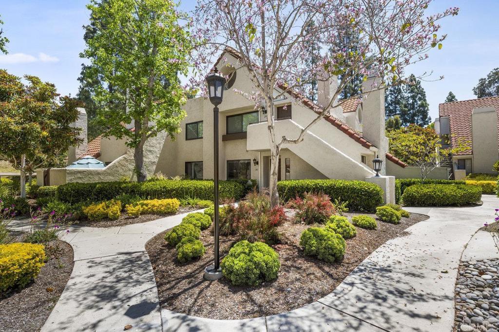 17985 Caminito Pinero 190