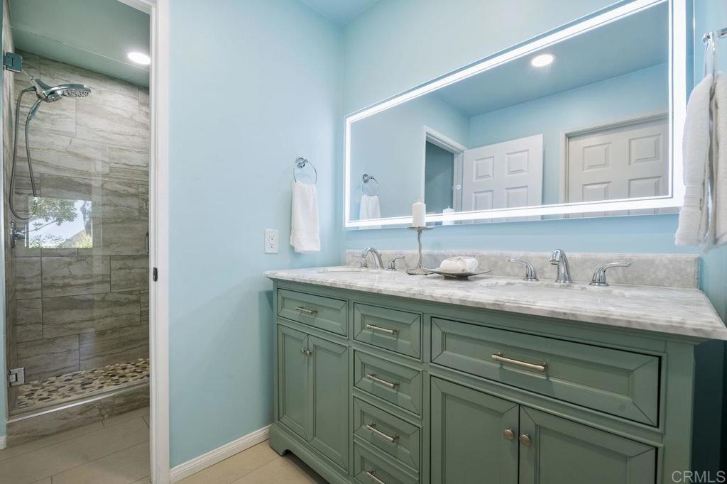 17985 Caminito Pinero 190