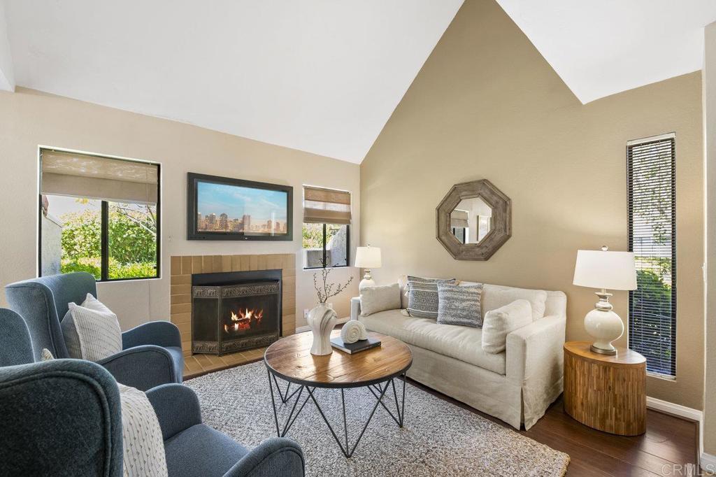 17985 Caminito Pinero 190