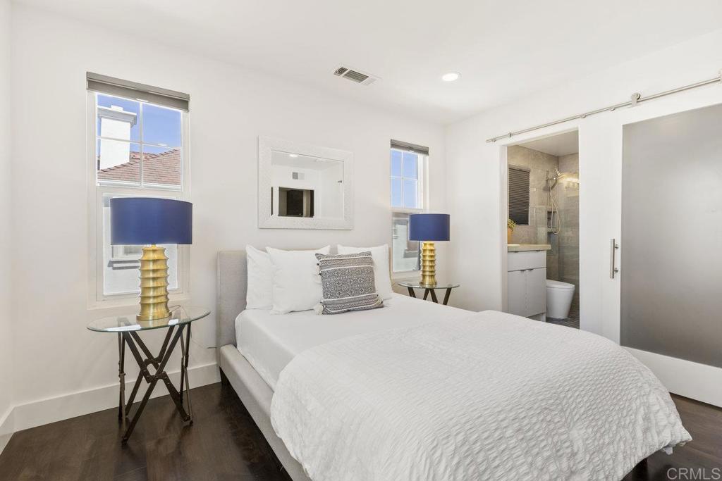 775 Harbor Cliff Way 164