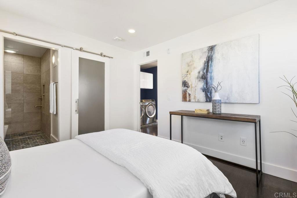 775 Harbor Cliff Way 164