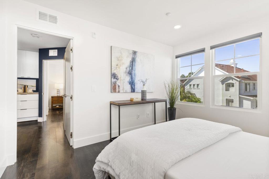 775 Harbor Cliff Way 164