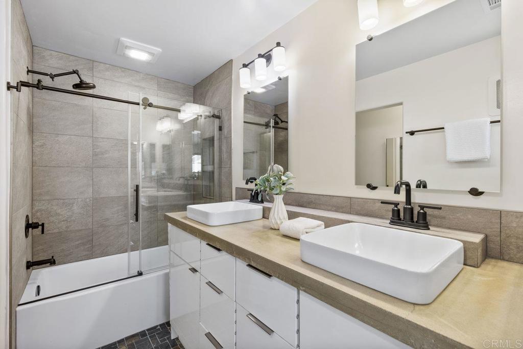 775 Harbor Cliff Way 164