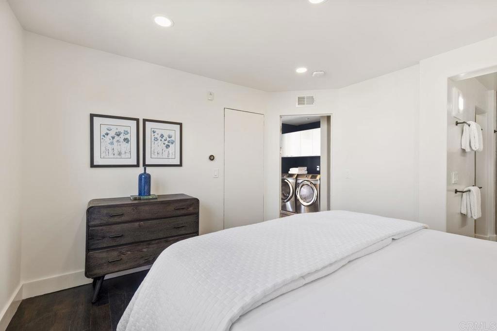 775 Harbor Cliff Way 164