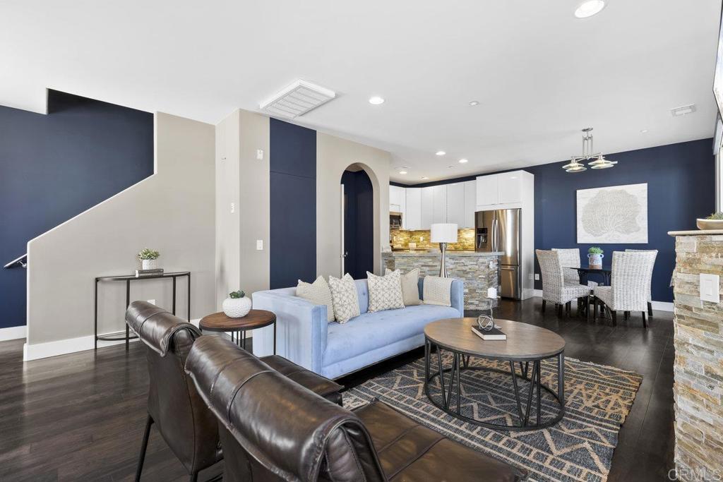 775 Harbor Cliff Way 164