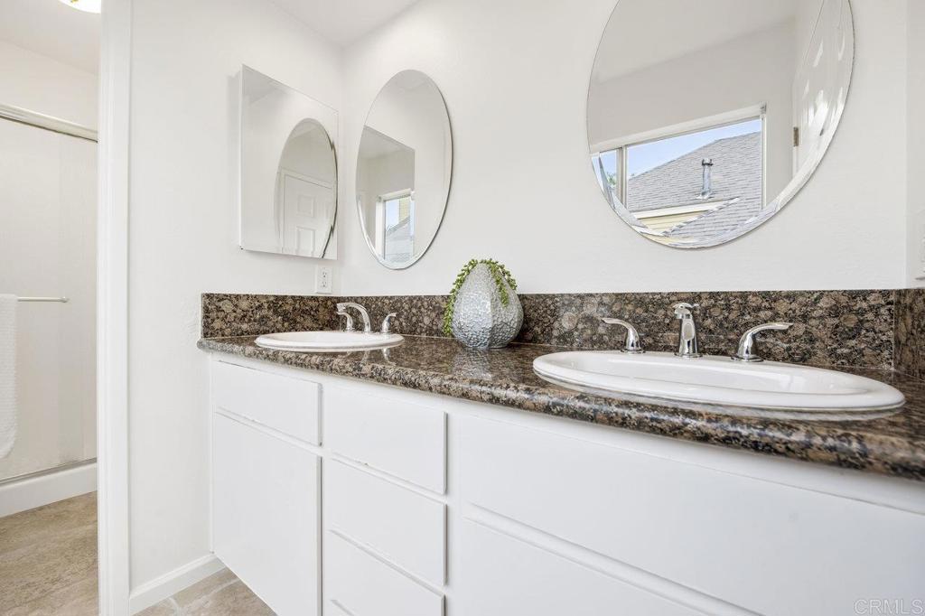 1736 Corte Ventana