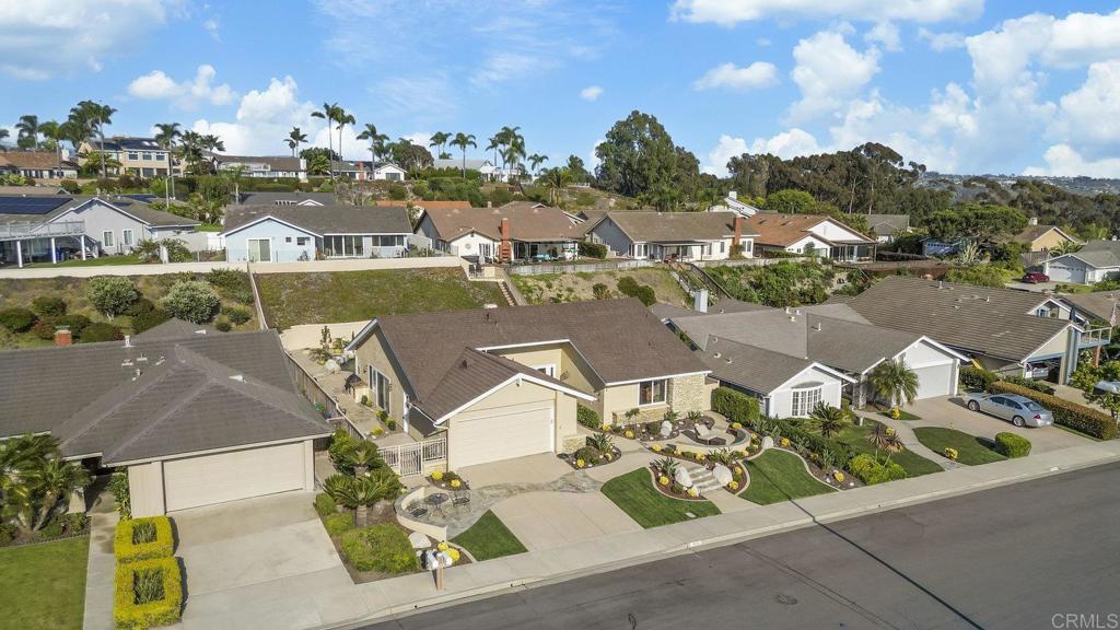 1022 Daisy Avenue