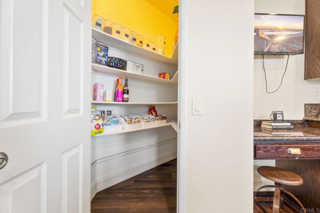 737 W Bel Esprit Circle