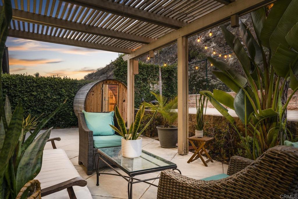 737 W Bel Esprit Circle