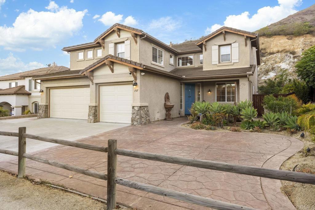 737 W Bel Esprit Circle