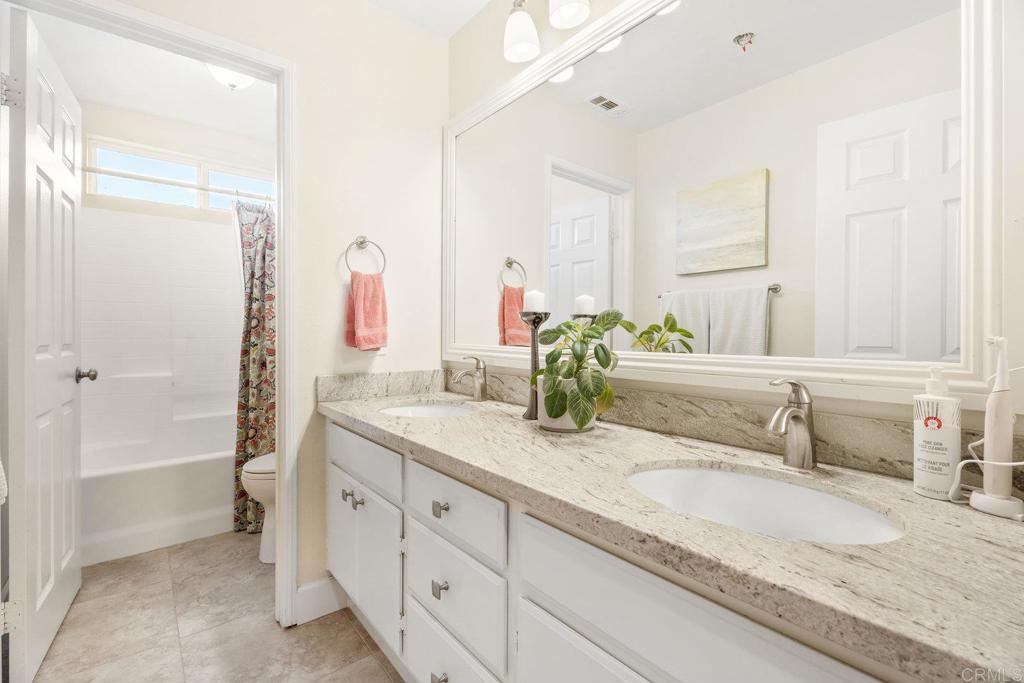 737 W Bel Esprit Circle