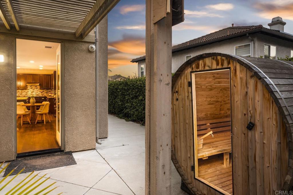 737 W Bel Esprit Circle