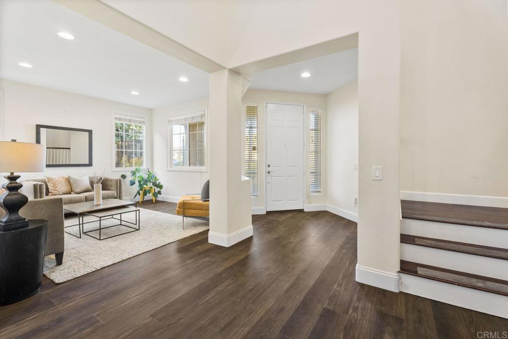 737 W Bel Esprit Circle