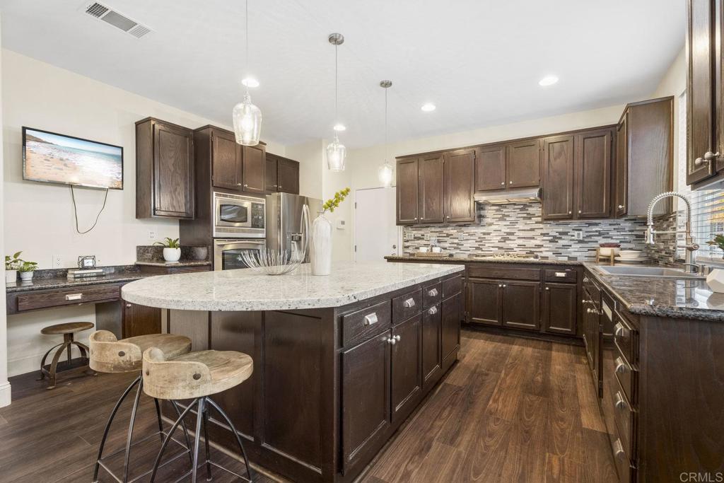 737 W Bel Esprit Circle