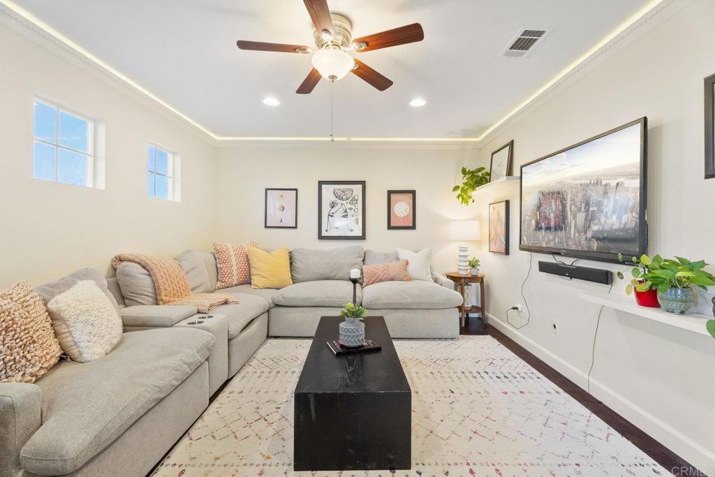 737 W Bel Esprit Circle