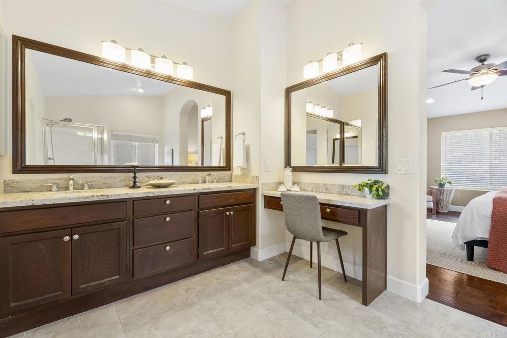 737 W Bel Esprit Circle