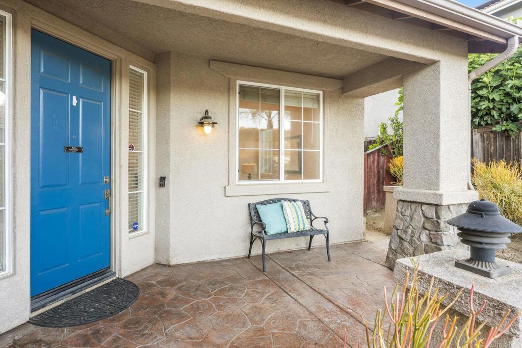 737 W Bel Esprit Circle