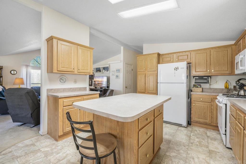 525 W El Norte Parkway #301