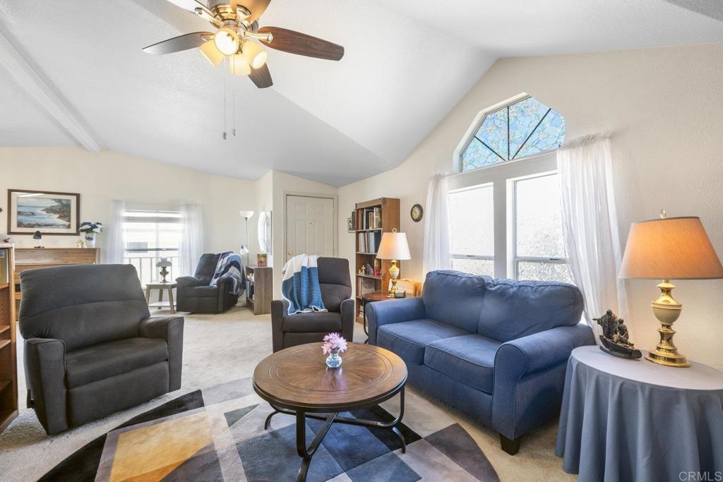 525 W El Norte Parkway #301