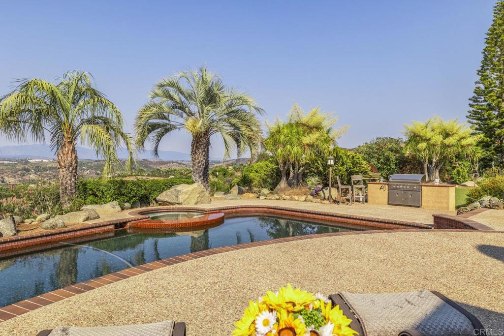 30663 Via Maria Elena