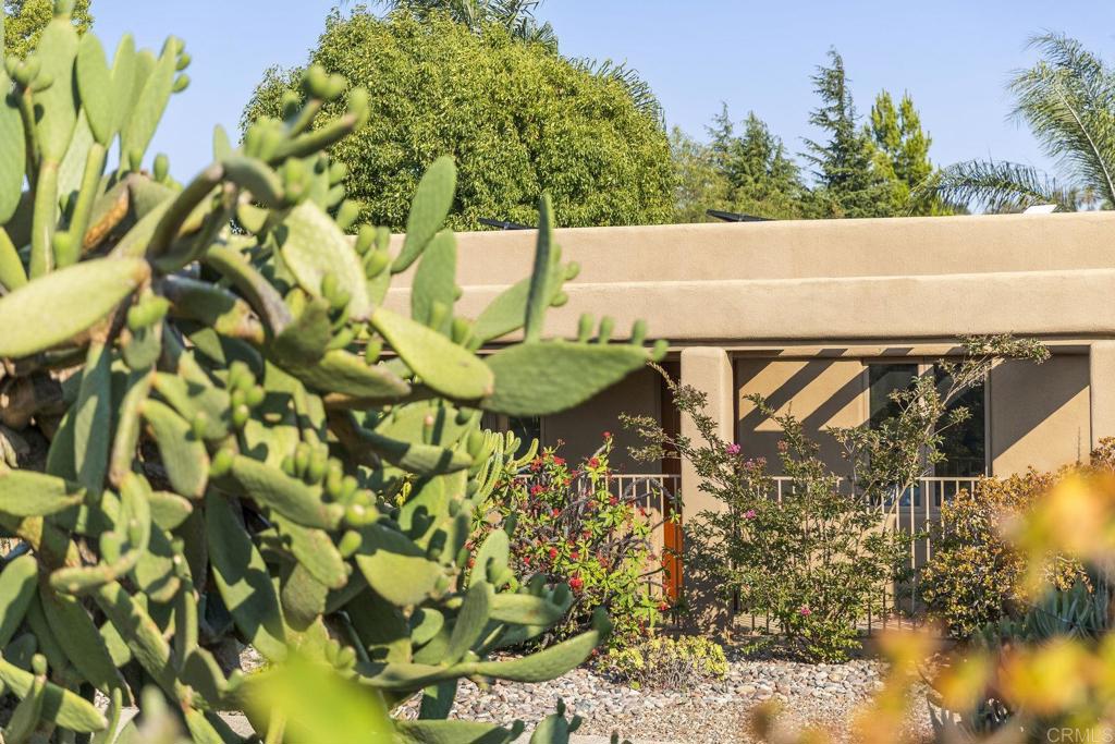 30663 Via Maria Elena