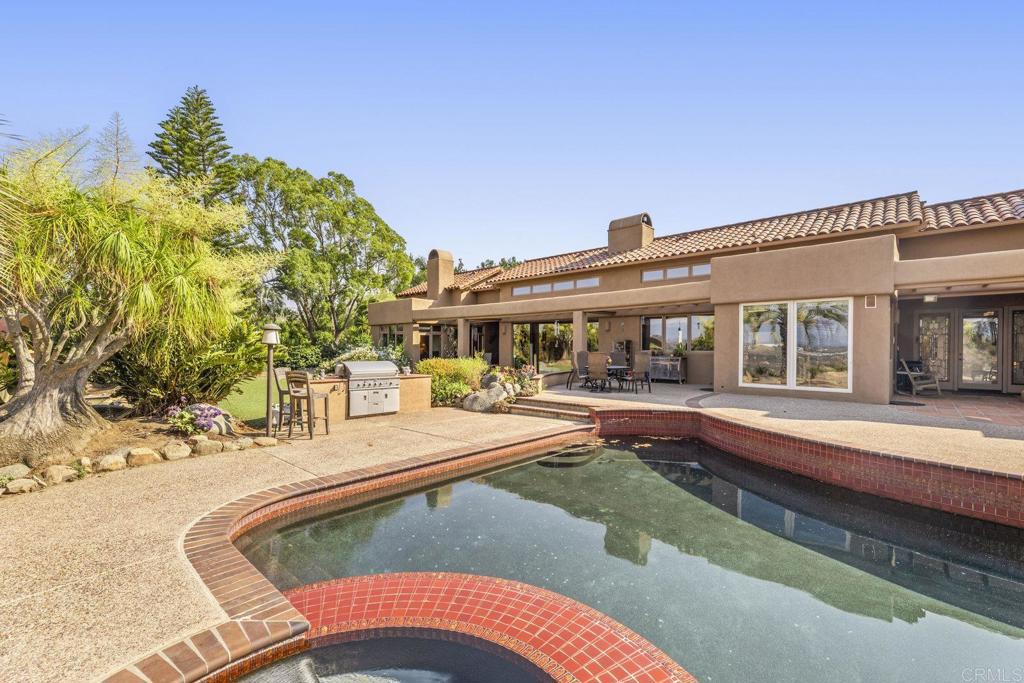 30663 Via Maria Elena