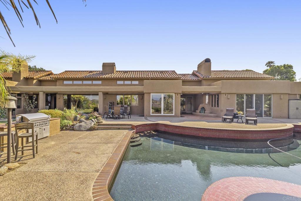 30663 Via Maria Elena