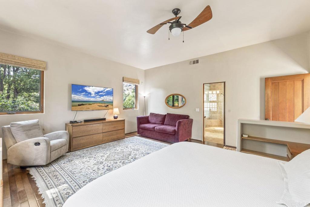 30663 Via Maria Elena