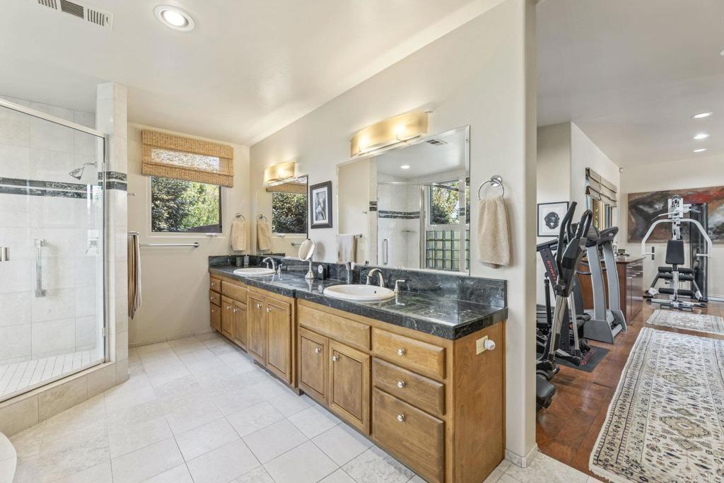 30663 Via Maria Elena