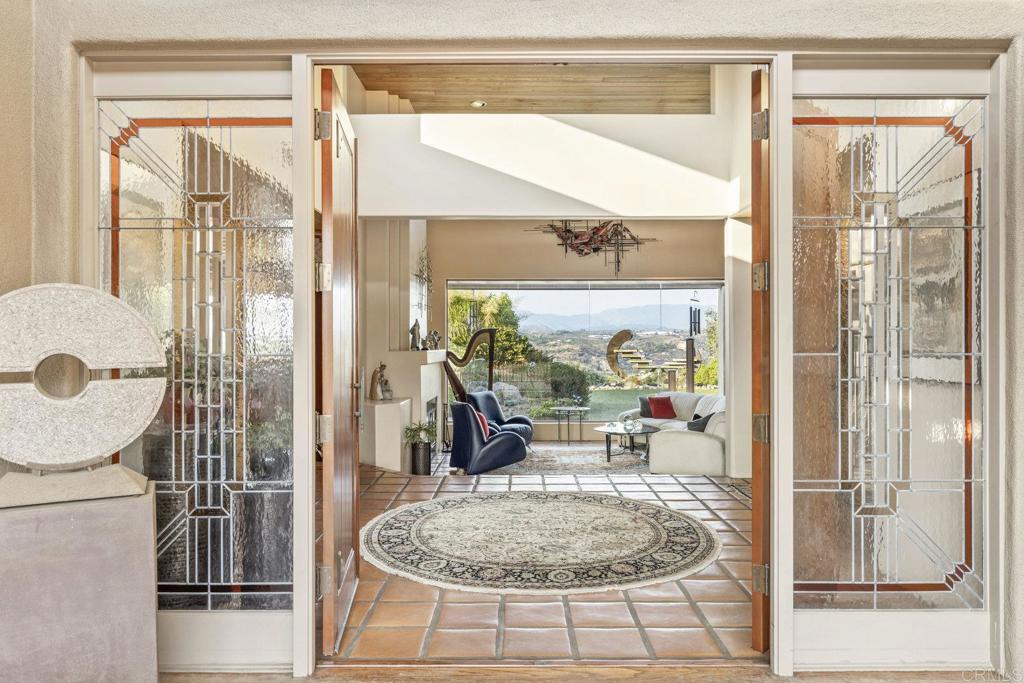 30663 Via Maria Elena