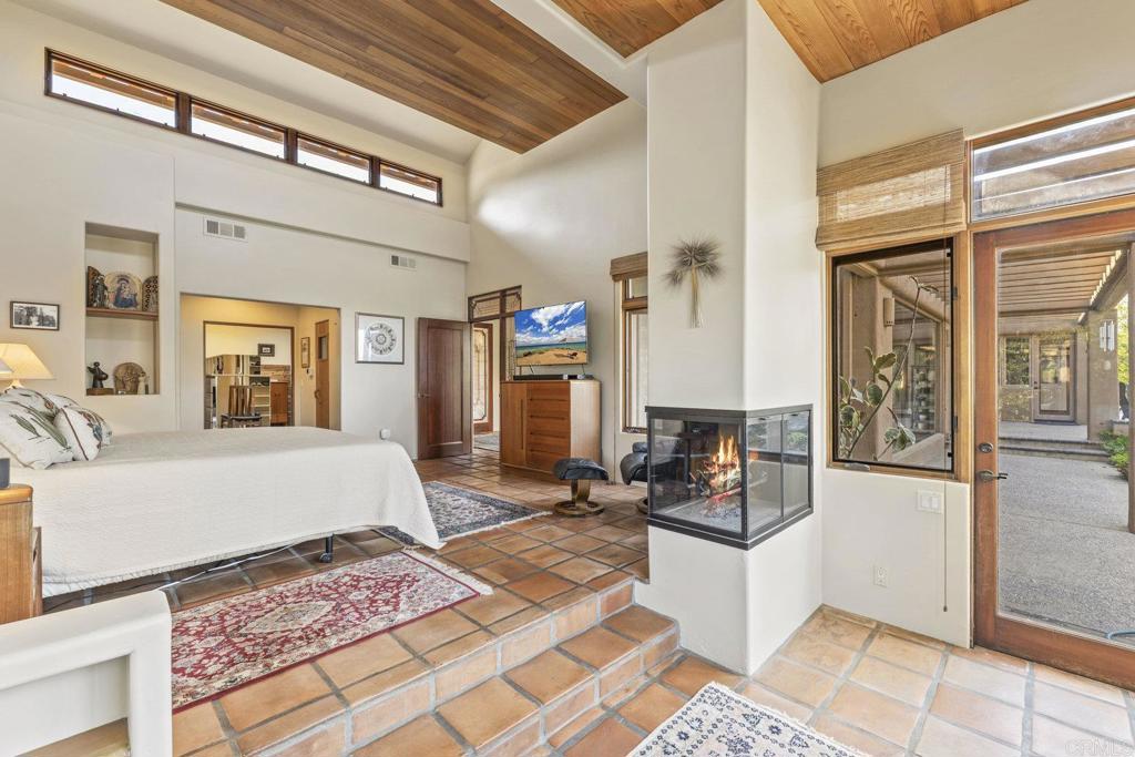 30663 Via Maria Elena