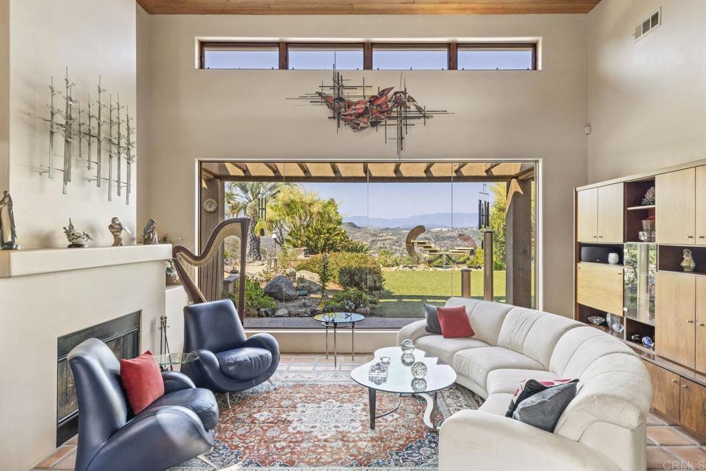 30663 Via Maria Elena